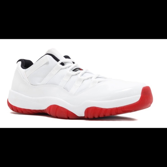 AIR JORDAN 11 RETRO LOW - Picture 2 of 4